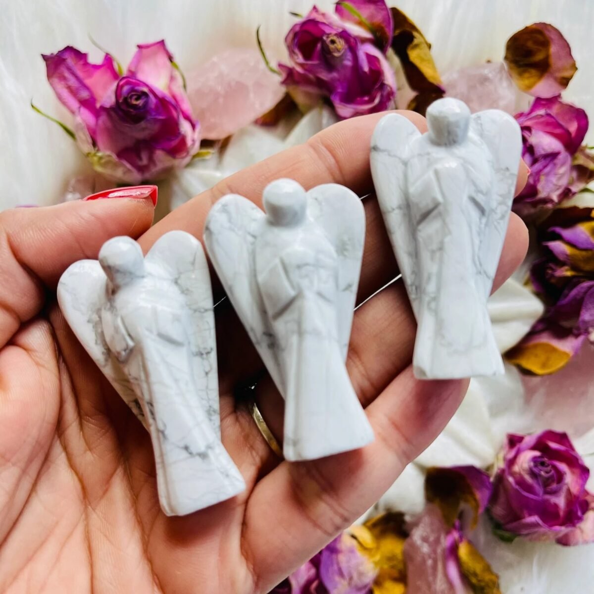 Howlite Angel