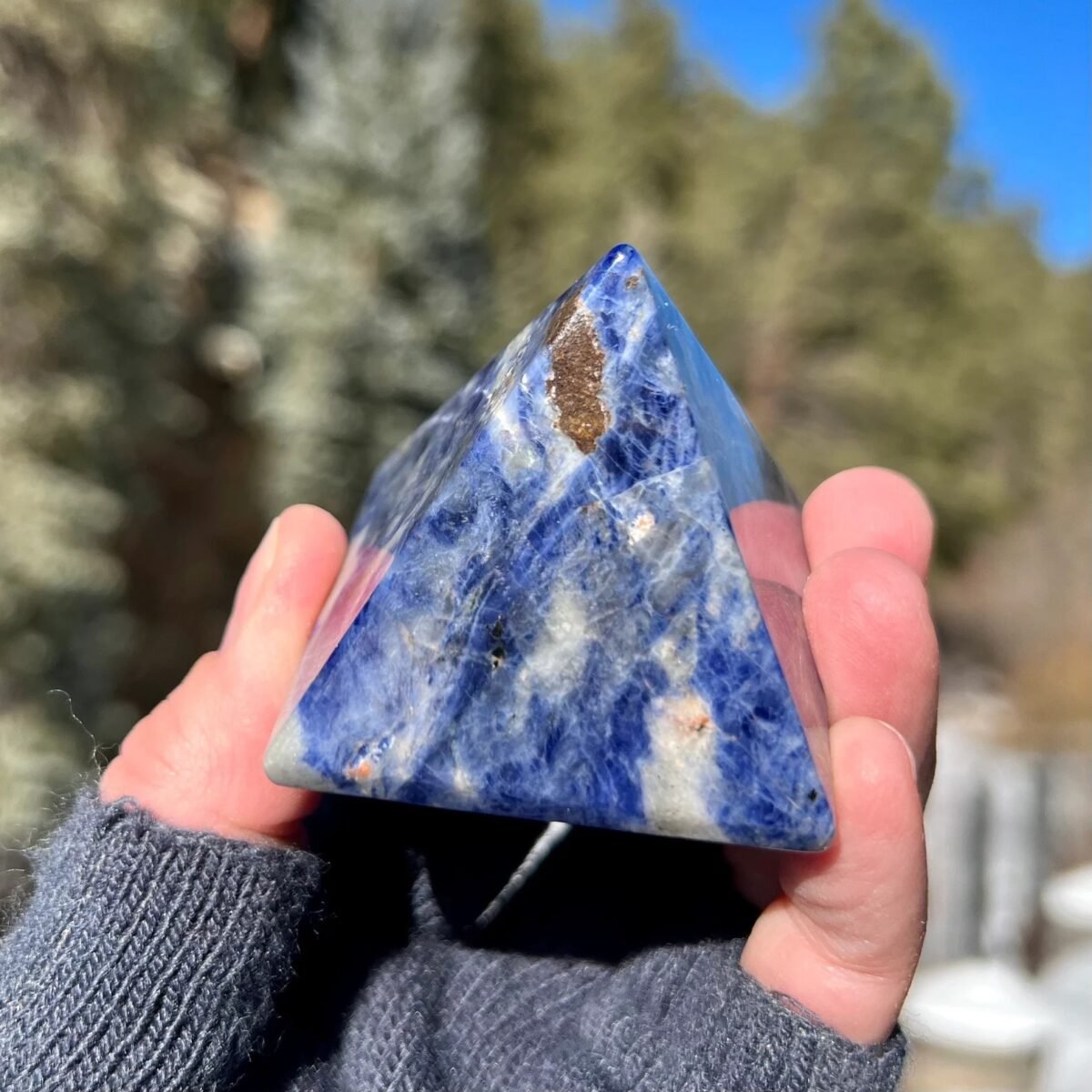 Sodalite Pyramid