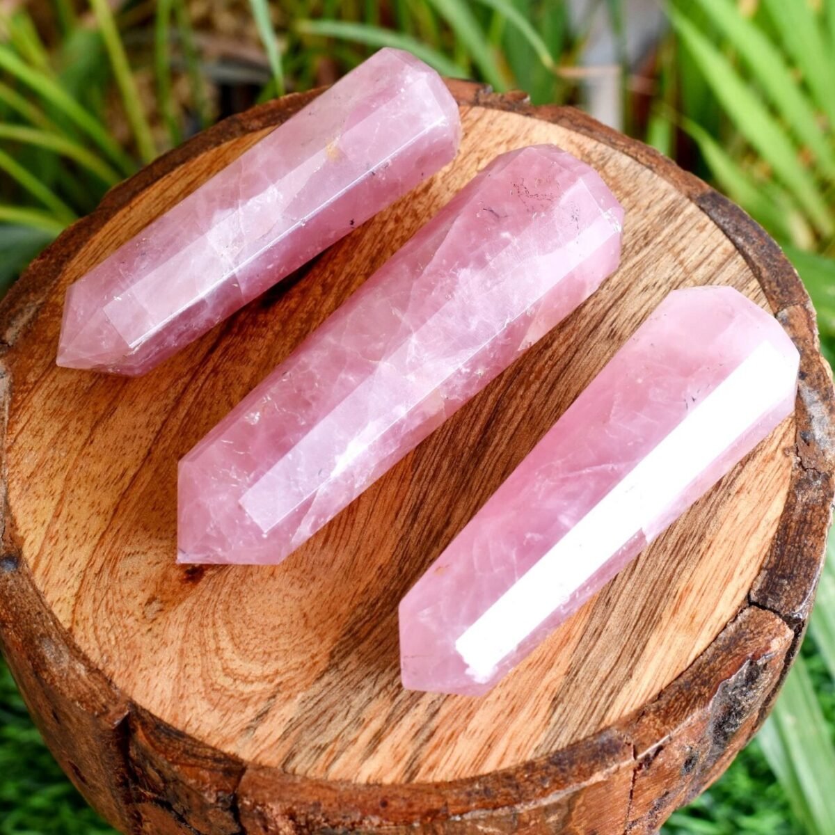 Rose Quartz Pointing Tower