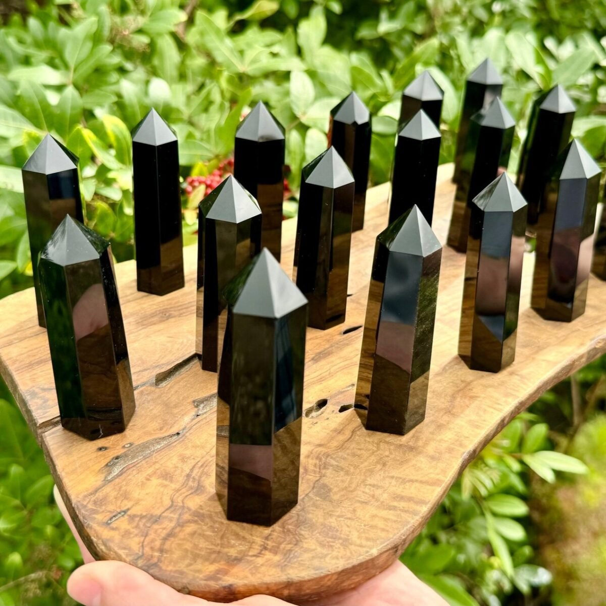 Black Obsidian Pointing Tower