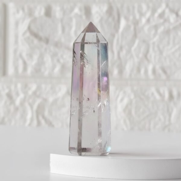 Aura Quartz Pointing Tower