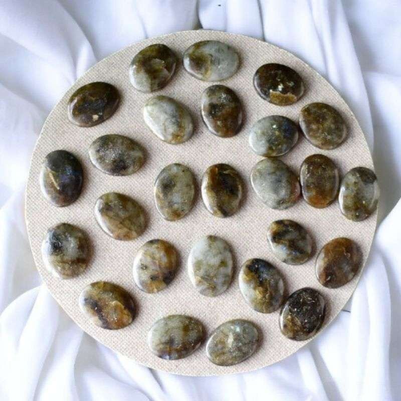 Labradorite Palm Stone/Worry Stone