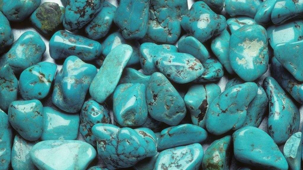 Turquoise- crystals for throat chakra