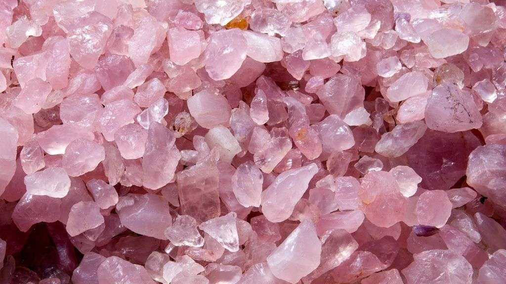 Rose Quartz- Crystals for heart chakra
