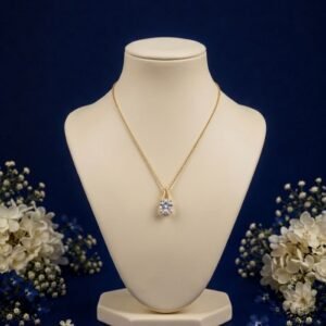 Royal Dew CVD Diamond Pendant front view with elegant dew-drop inspired design