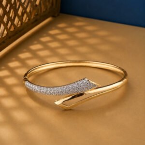 A yellow gold diamond vine bracelet featuring an architectural geometric mosaic and pavé lab-grown diamonds.