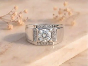 Imperial Halo Men’s Band featuring a bold halo-inspired design adorned with sparkling lab-grown diamonds and a sleek polished finish.