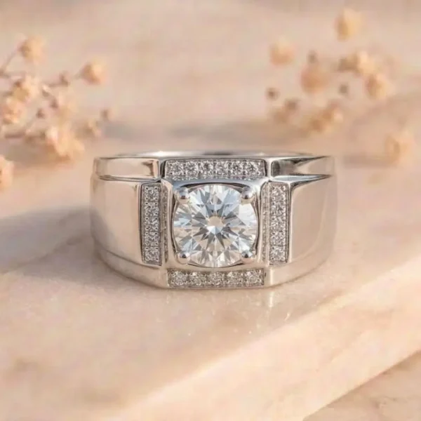 Imperial Halo Men’s Band featuring a bold halo-inspired design adorned with sparkling lab-grown diamonds and a sleek polished finish.