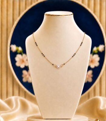 Noore Whisper CVD Diamond Necklace featuring delicate contemporary motifs adorned with sparkling CVD lab-grown diamonds in an elegant minimalist design.