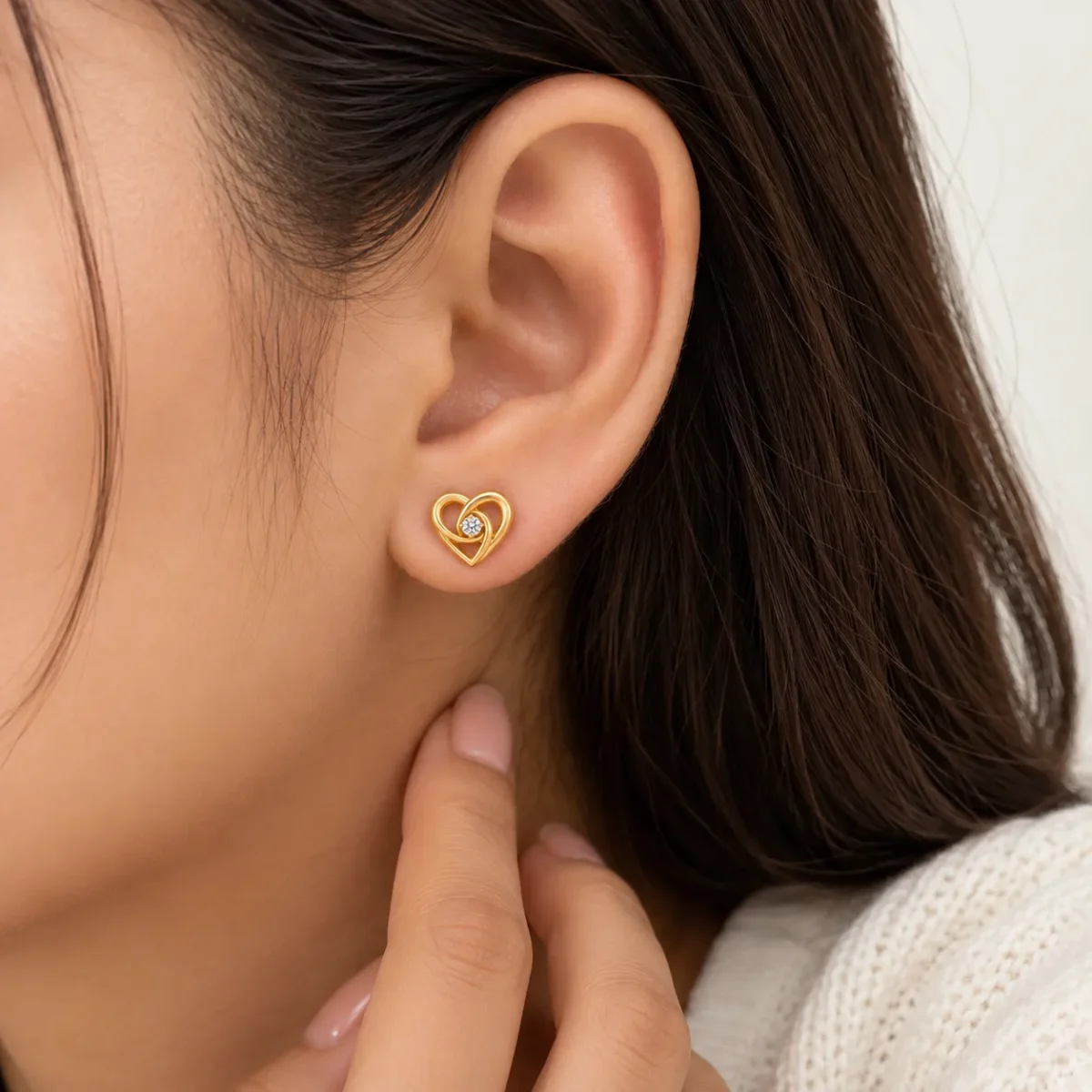 Elegant Amara Intertwined Heart Lab Diamond Stud (Earrings) in 18K Rose Gold - Image 5