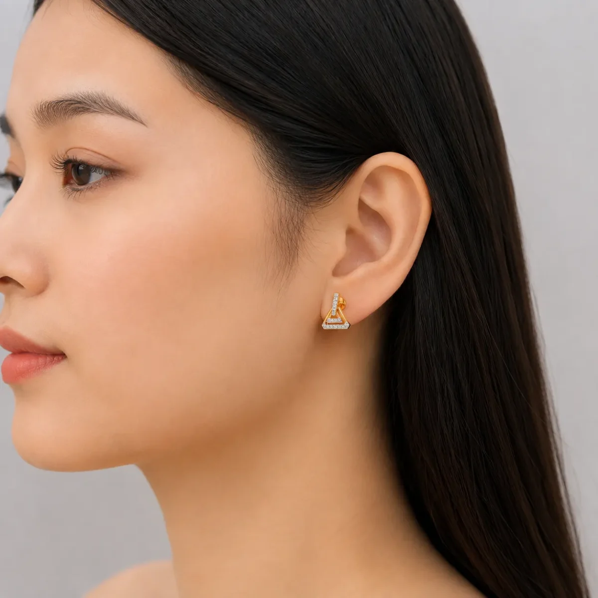 Elegant Geometric Lab Grown Diamond Stud Earrings for Women – Sparkling 18K Gold Design - Image 5