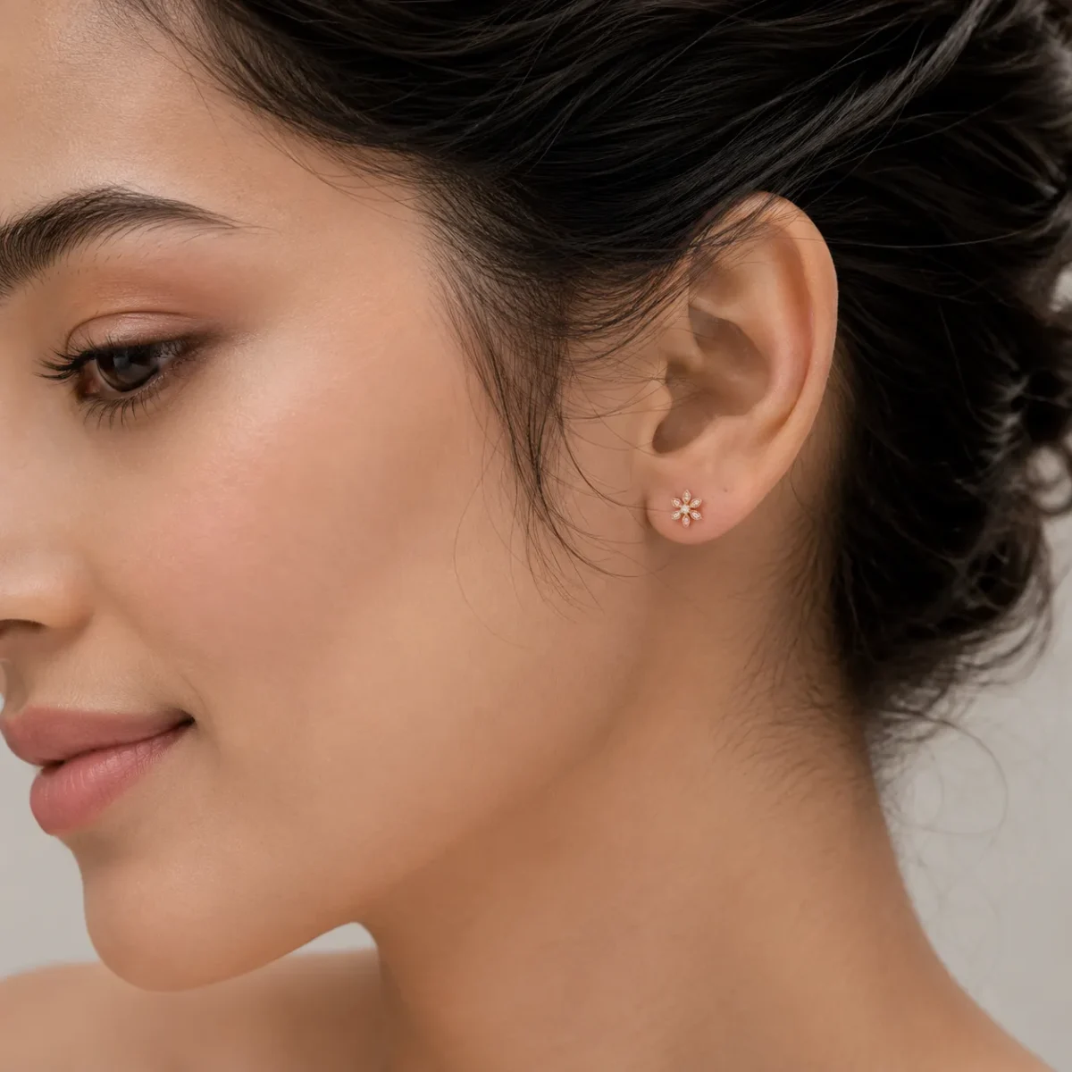 Exquisite Floral Lab Grown Diamond Stud Earrings for Women – Elegant 18K Rose Gold - Image 5