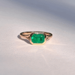 Green Emerald Cut Bezel Gemstone Ring - Image 2