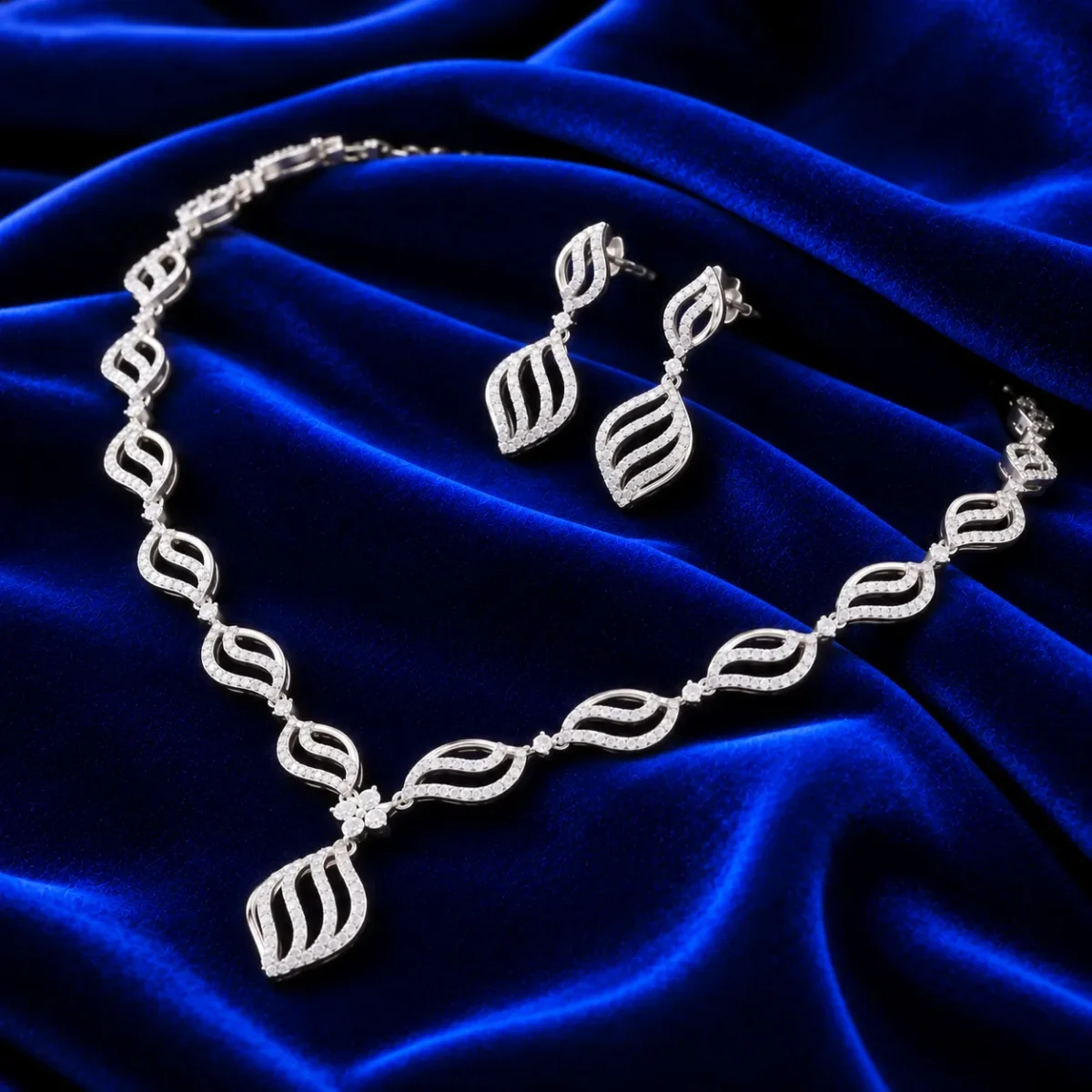 18K Gold Leaf Design Lab Grown Diamond Necklace Set with Matching Earrings - Image 3