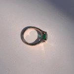 Green Emerald Cut Bezel Gemstone Ring - Image 3