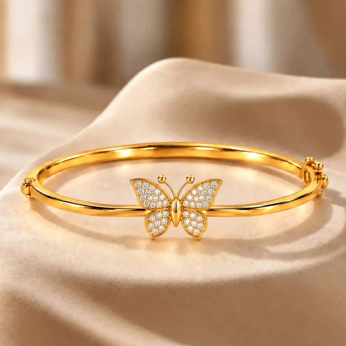 18K Gold Butterfly Pavé Lab Grown Diamond Bracelet for Women - Image 3