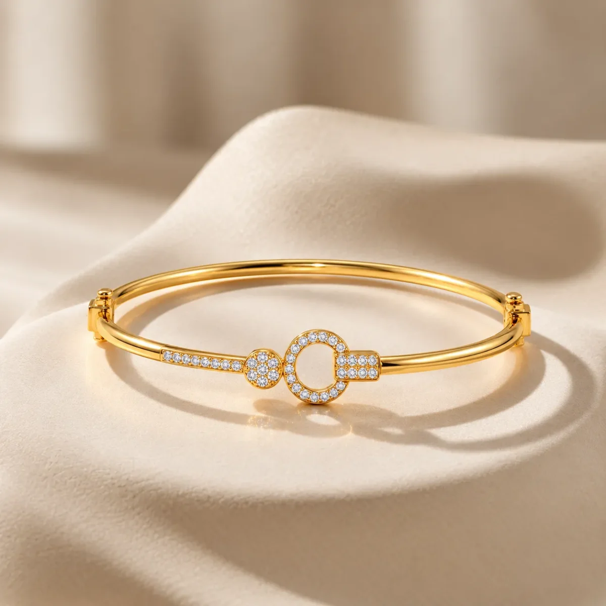 18K Gold Bow Circle Lab Grown Diamond Bracelet for Women - Image 3