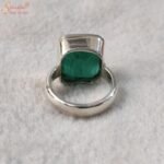 High Quality Emerald Gemstone Ring - Image 2