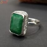 Natural Emerald Silver Ring, Panna Gemstone Ring - Image 2